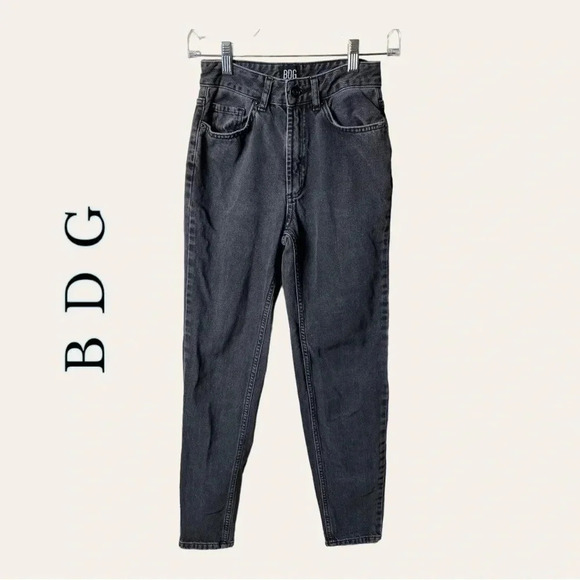 0344W. BDG URBAN OUTFITTERS MOM DENIM‎ JEANS BLACK IN COLOR SIZE 24 - Picture 1 of 9